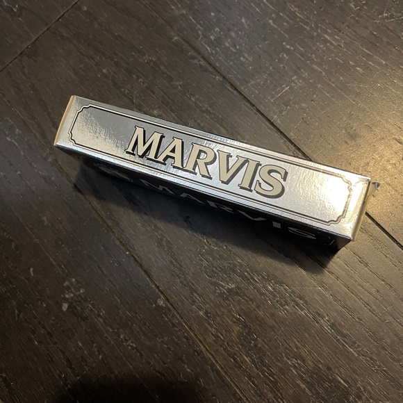 MARVIS Smokers Whitening Mint Full Size 75ml Toothpaste Arctic Shiver Cool Mint - Picture 3 of 7